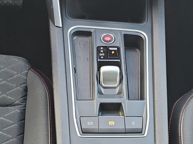 Leon 1,5 eTSI FR *Navi*AHK*LED*PDC*SHZ*