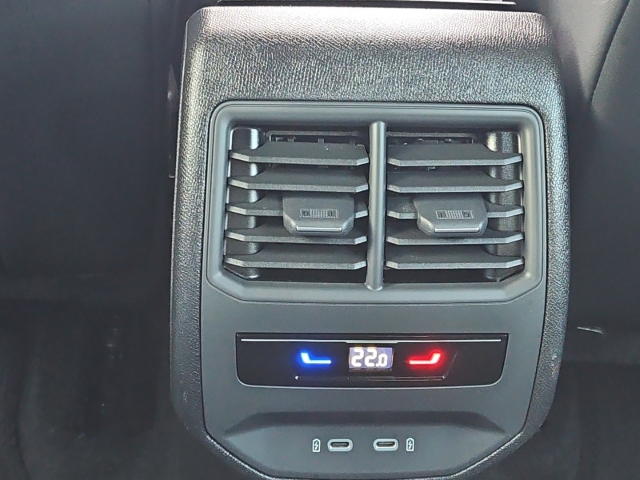 Leon 1,5 eTSI FR *Navi*AHK*LED*PDC*SHZ*