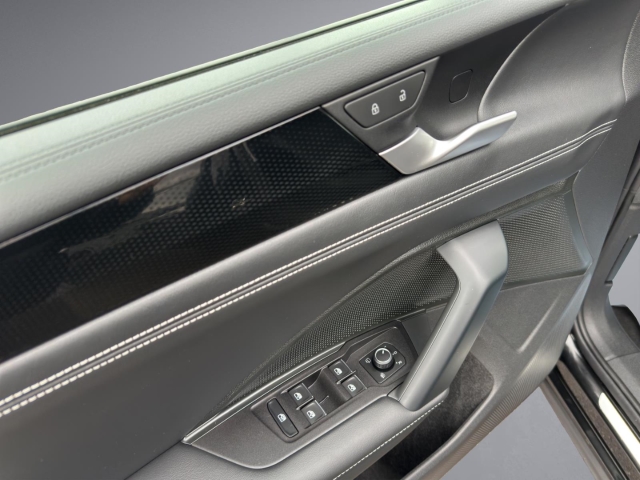 Tiguan Life GOAL 1.5 eTSI DSG *Navi*LED*AHK