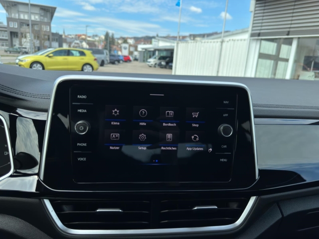 T-Roc R-Line 1.5 TSI DSG Navi *ACC*LED