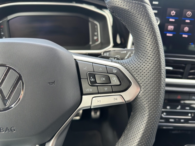 T-Roc R-Line 1.5 TSI DSG Navi *ACC*LED