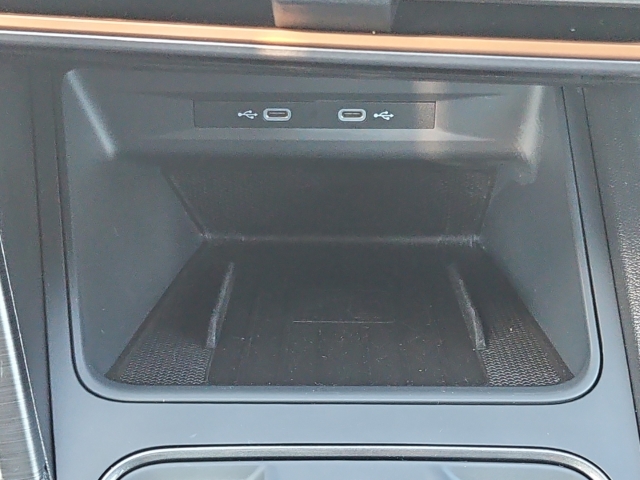 Leon SP 2.0 TSI DSG*Navi*LED*RüKa*SHZ*ACC*DCC*