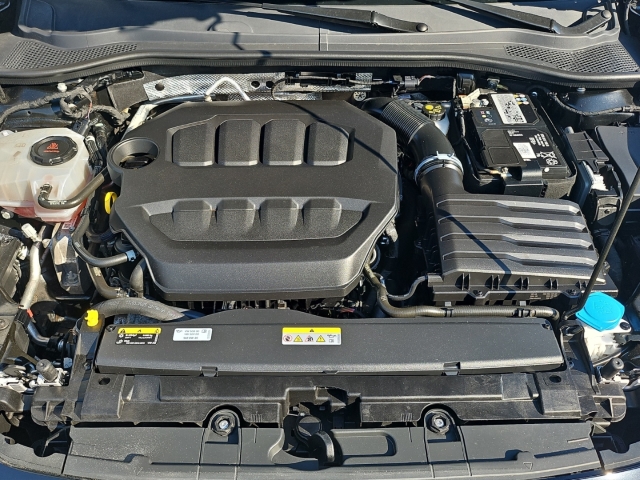 Leon SP 2.0 TSI DSG*Navi*LED*RüKa*SHZ*ACC*DCC*
