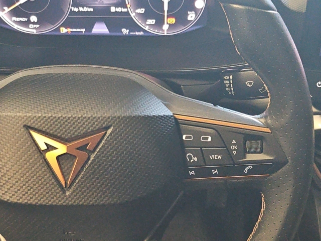 Leon CUPRA 1,5 TSI Basis*Navi*LED*RüKa*SHZ*