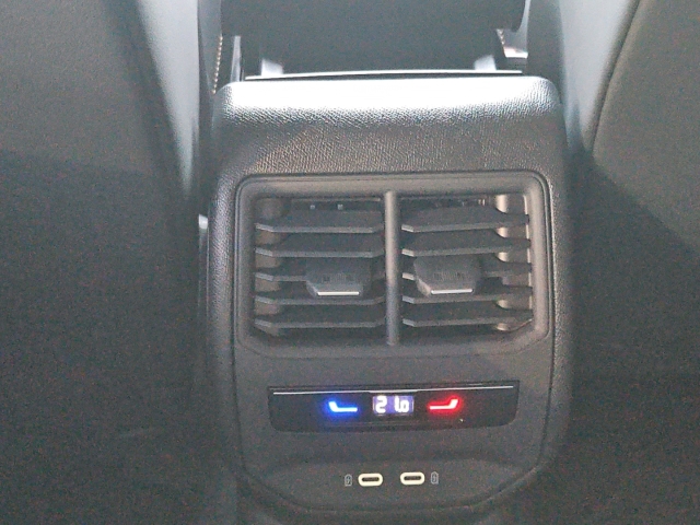 Leon CUPRA 1,5 TSI Basis*Navi*LED*RüKa*SHZ*