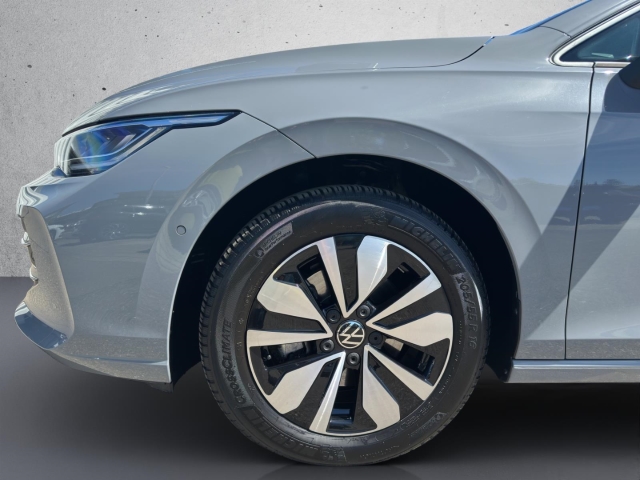 Golf Variant Life GOAL 1.5 eTSI DSG Navi*LED*ACC