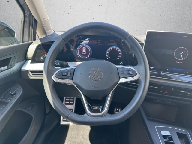 Golf Variant Life GOAL 1.5 eTSI DSG Navi*LED*ACC