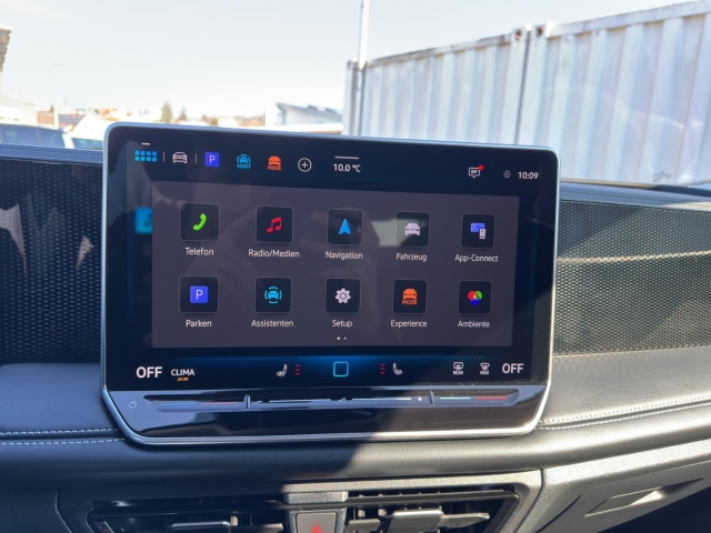 Tiguan Life GOAL 1.5 eTSI DSG Navi LED