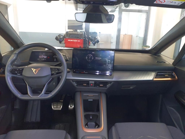 Born 62 kWh *Navi*LED*ACC*RüKa*SHZ*