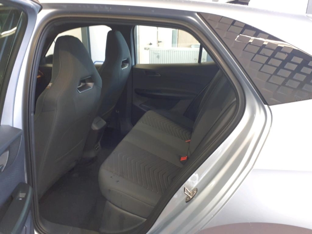 Born 62 kWh *Navi*LED*ACC*RüKa*SHZ*