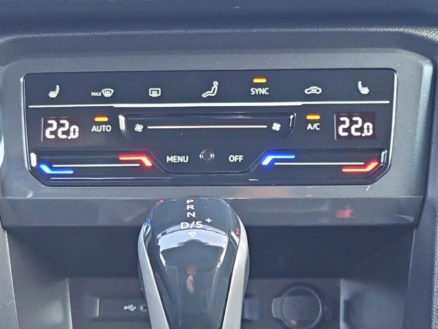 Tiguan R-Line 1.5 TSI DSG Sportpaket*Navi*LED