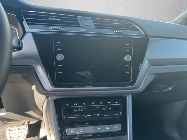 Touran 1.5 TSI Highline OPF R-line*AHK*Navi*RüKa