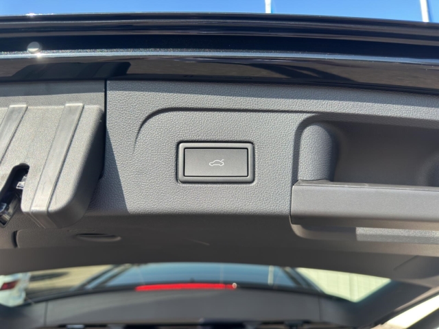 Touran 1.5 TSI Highline OPF R-line*AHK*Navi*RüKa