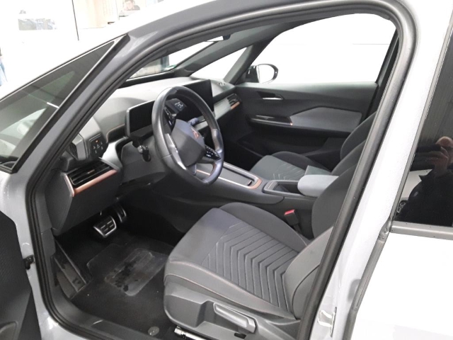 Born 62 kWh*Navi*LED*RüKa*SHZ*Temp*