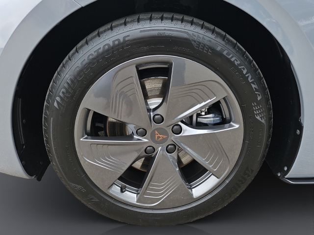 Born 62 kWh*Navi*LED*ACC*SHZ*RüKa*