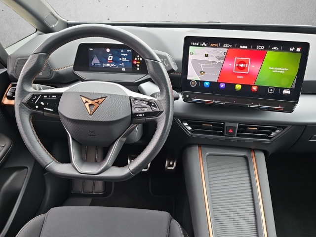 Born 62 kWh*Navi*LED*ACC*SHZ*RüKa*