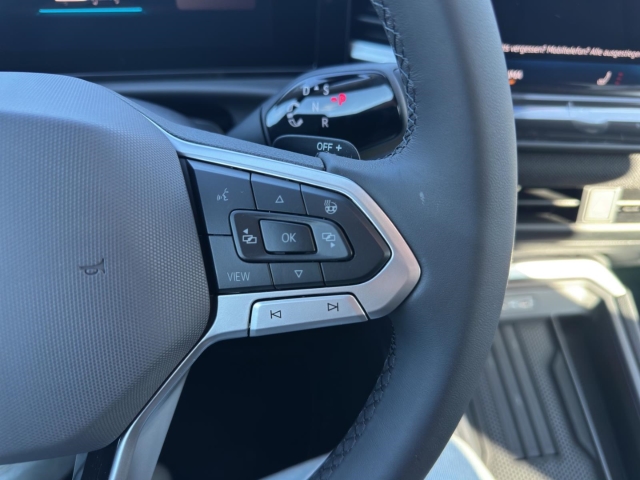 T-Roc 1.5 eTSI Life*Navi*LED*ACC*RüKa*SHZ