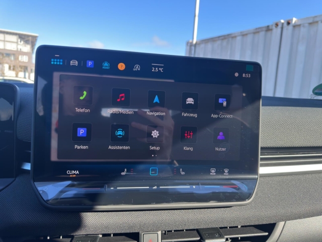 T-Roc 1.5 eTSI Life*Navi*LED*ACC*RüKa*SHZ