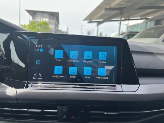 Golf VIII 1.5 eTSI Style DSG *Navi *LED