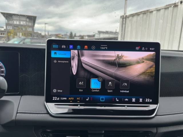 Tiguan Life GOAL 1.5 eTSI DSG *Navi *LED