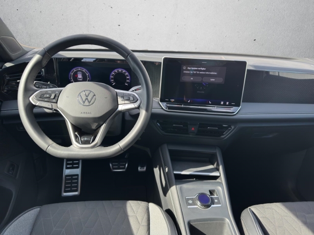 Tiguan Life GOAL 1.5 eTSI DSG *Navi *LED