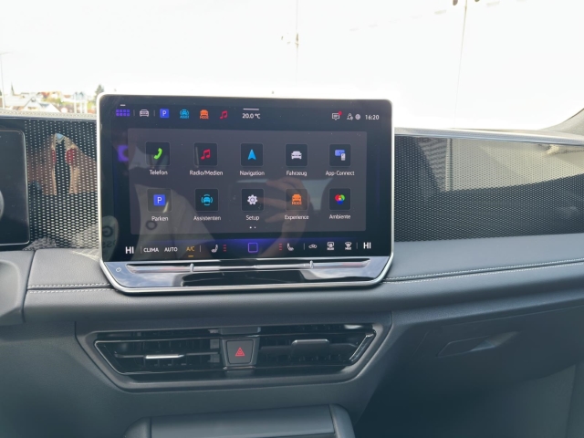 Tiguan Life GOAL 1.5 eTSI DSG *Navi *LED