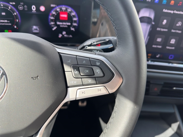 Tiguan Life GOAL 1.5 eTSI DSG *Navi *LED