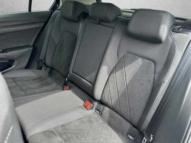 Golf VIII Style 1.5 eTSI DSG*Navi*RüKa*SHZ