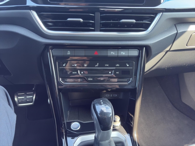 T-Roc R-Line 1.5 TSI DSG*Navi*LED*ACC*RüKa*