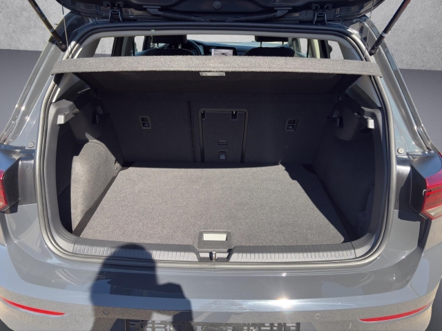 Golf VIII 1.0 eTSI Move DSG *Navi *LED