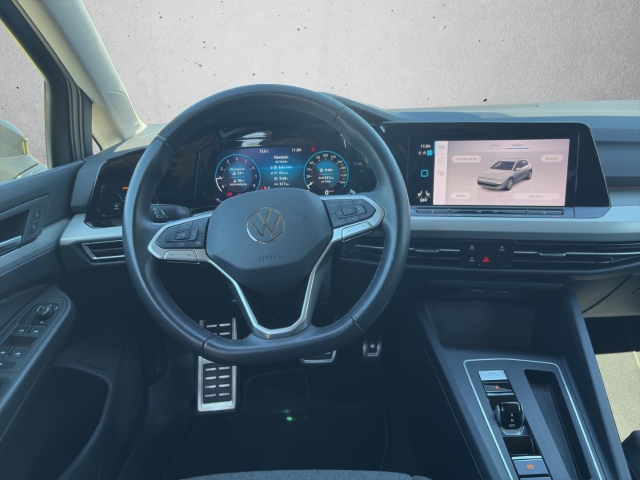 Golf VIII 1.0 eTSI Move DSG *Navi *LED