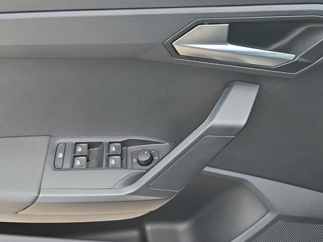 Ibiza 1.0 TSI*Navi*LED*ACC*SHZ*Freisprech*