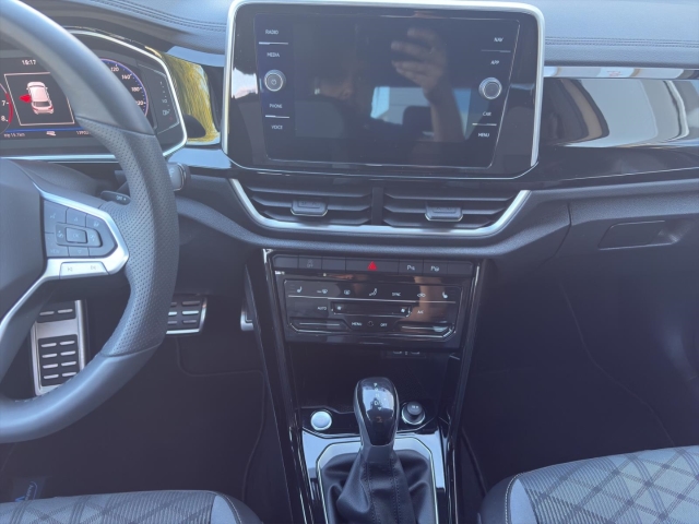 T-Roc 1.5 TSI R-Line DSG*Navi*LED*ACC*RüKa*