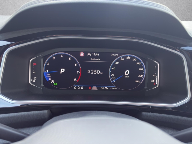 T-Roc 1.5 TSI R-Line*Navi*LED *ACC*RüKa