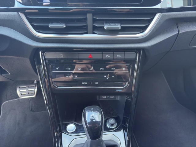 T-Roc 1.5 TSI R-Line*Navi*LED *ACC*RüKa