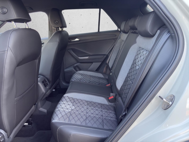 T-Roc 1.5 TSI R-Line*Navi*LED *ACC*RüKa