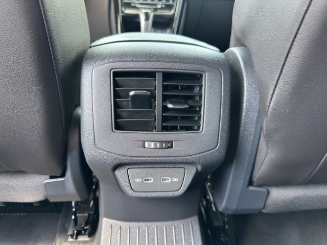 T-Roc 1.5 TSI R-Line *Navi*LED*ACC*RüKa