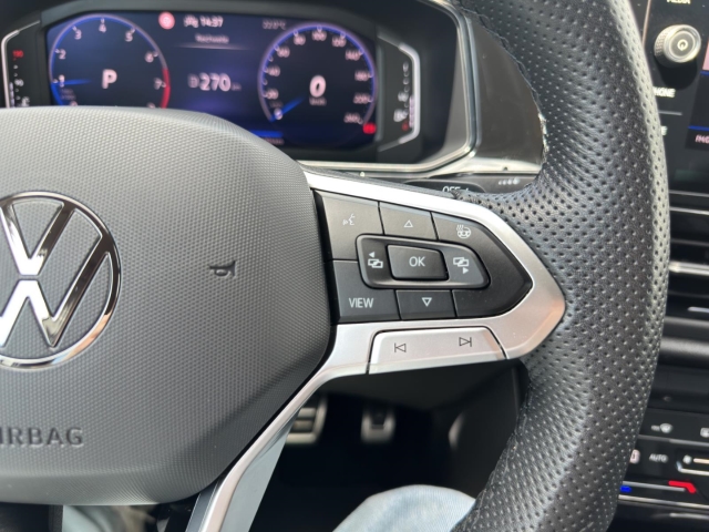T-Roc 1.5 TSI R-Line *Navi*LED*ACC*RüKa