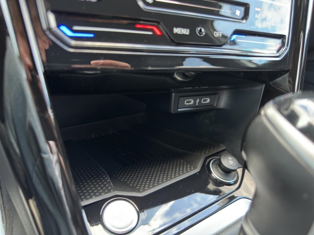 T-Roc 1.5 TSI R-Line *Navi*LED*ACC*RüKa