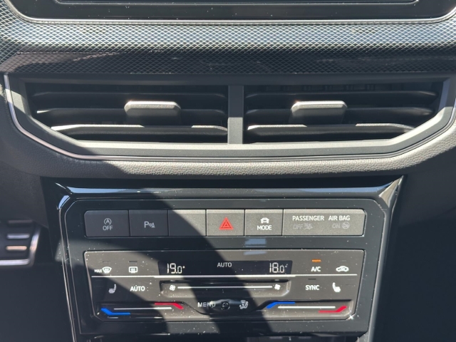 T-Cross 1.0 TSI R-Line*DSG*Navi*RüKa*SHZ*LED*