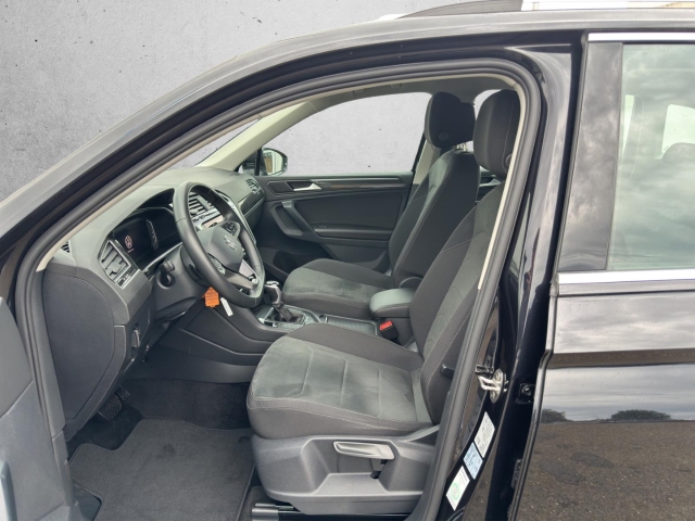 Tiguan 2.0 TDI Elegance 4Motion *Navi*LED*RüKa