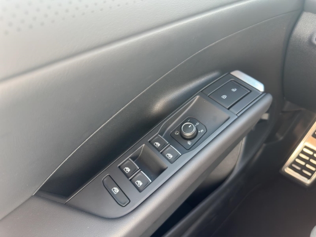 T-Roc 1.5 eTSI R-Line*Navi*LED*RüKa*SHZ*