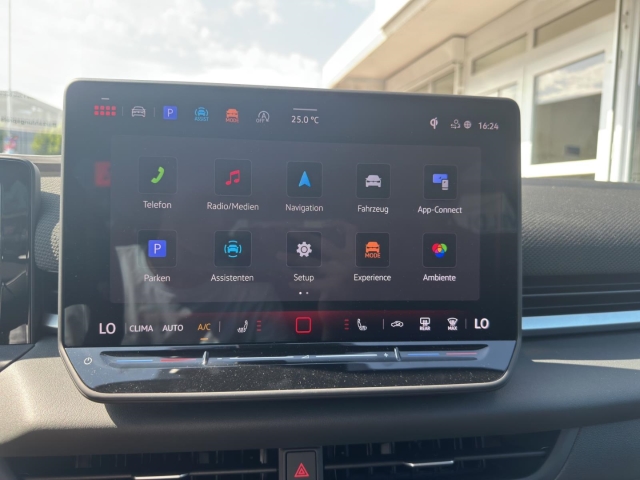 T-Roc 1.5 eTSI R-Line*Navi*LED*RüKa*SHZ*