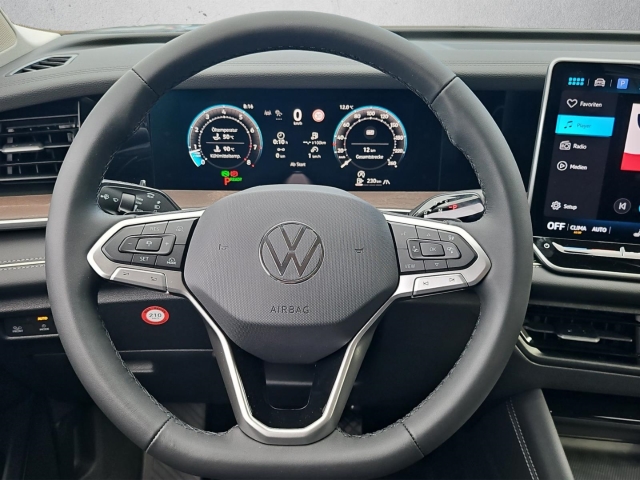 Tayron Elegance 1.5 eTSI DSG*AHK*Navi*360 Kamera*