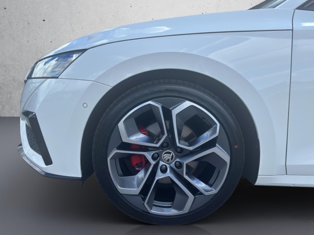 Octavia Combi 2.0 TDI *Navi*LED*RüKa*SHZ*