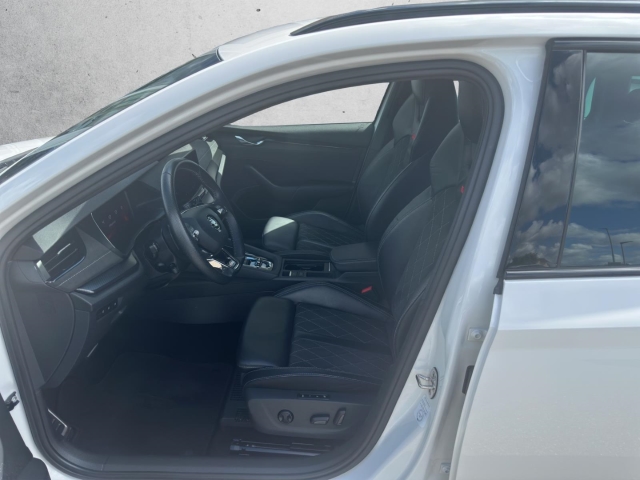 Octavia Combi 2.0 TDI *Navi*LED*RüKa*SHZ*