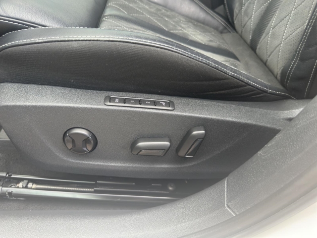 Octavia Combi 2.0 TDI *Navi*LED*RüKa*SHZ*