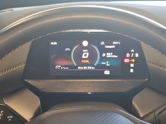 Born 62 kWh 170 kW*LED*ACC*StandHZG*