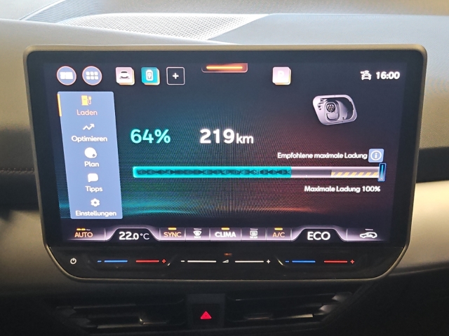 Born 62 kWh 170 kW*LED*ACC*StandHZG*