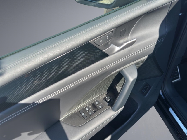 Tiguan Life GOAL 1.5 eTSI DSG*Navi*LED*RüKa